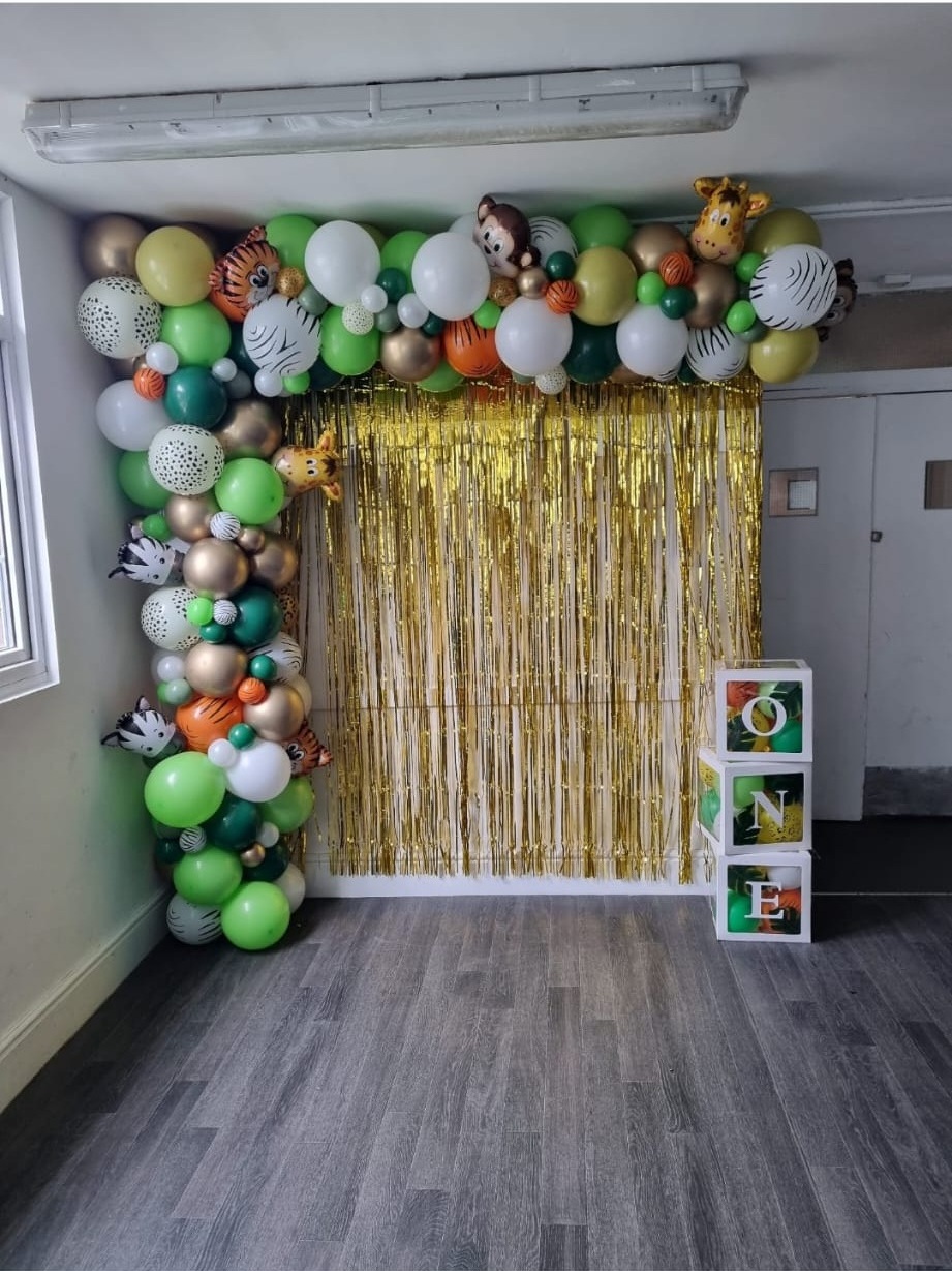 Jungle Safari Balloon Arch Backdrop with Gold Fringe Curtain